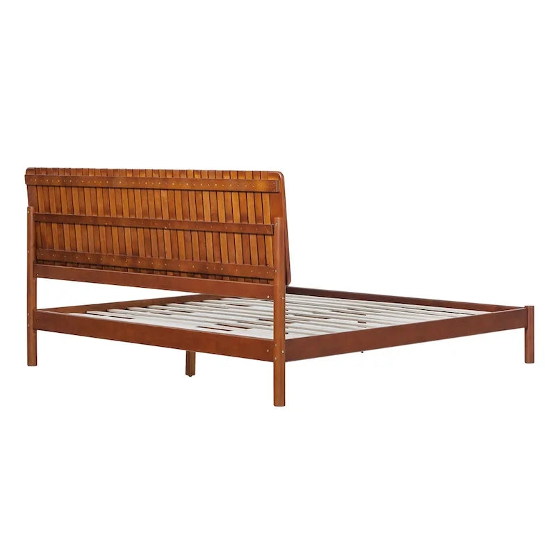 Modernes Kingsize-Bett mit Lamellen-Kopfteil