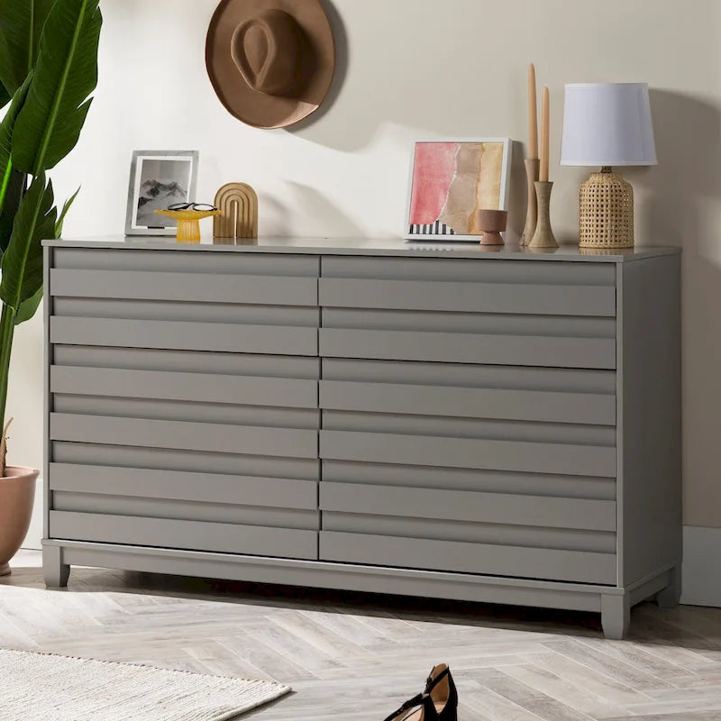 Moderne Kommode aus Massivholz mit 6 Schubladen