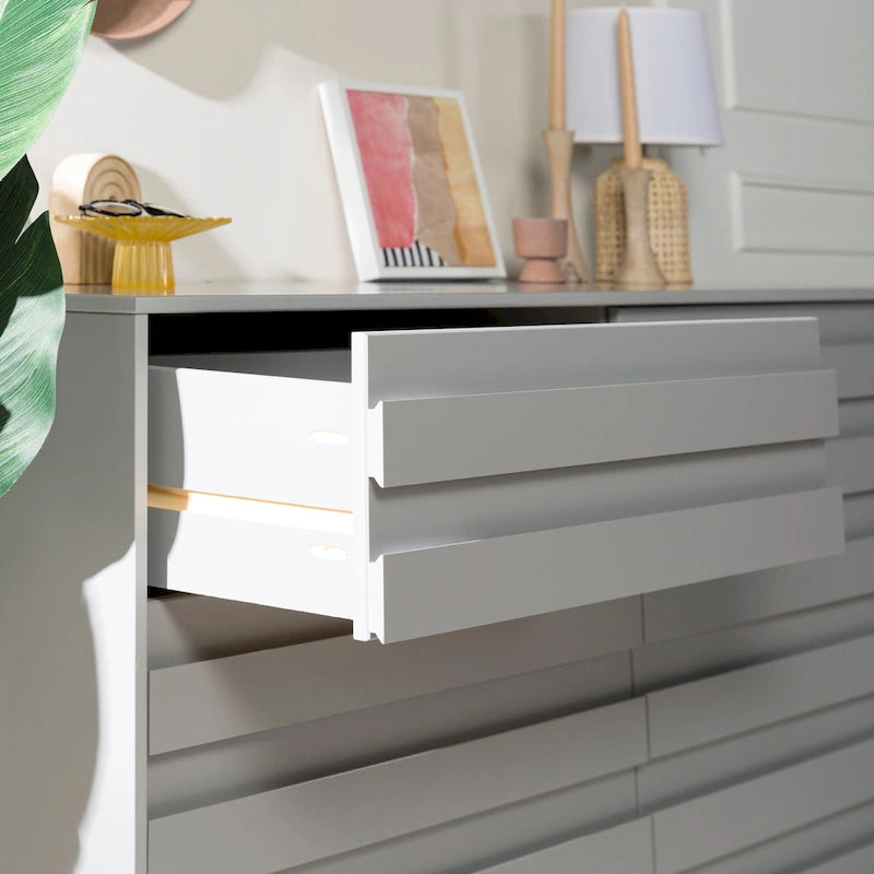 Moderne Kommode aus Massivholz mit 6 Schubladen